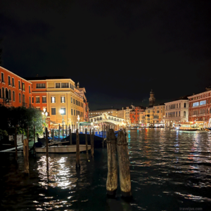 Italy-Venice-at-night-traveljus.com