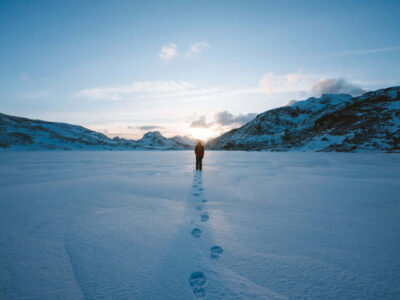 footprint-on-snow