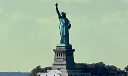 Statue-of-Liberty-NYC-traveljus